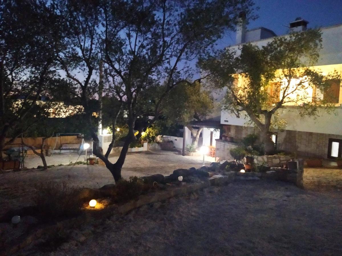 Villa Lilla Остуни Екстериор снимка